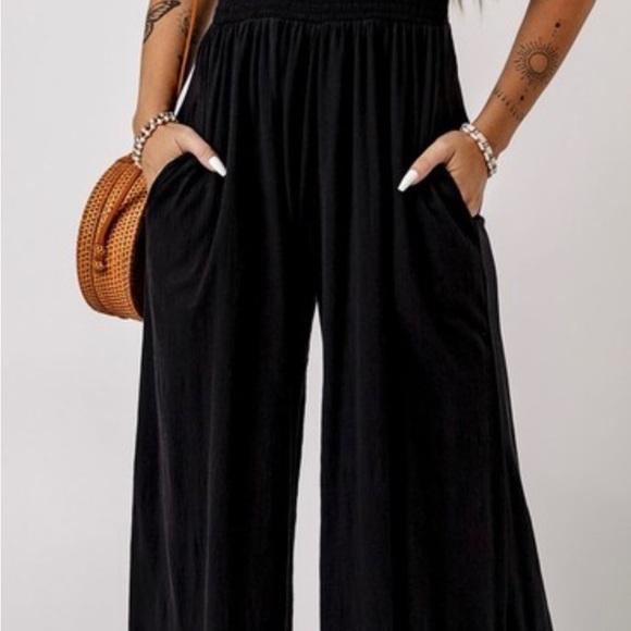 Black Jumper w/Wide T-Straps - Picture 4 of 6